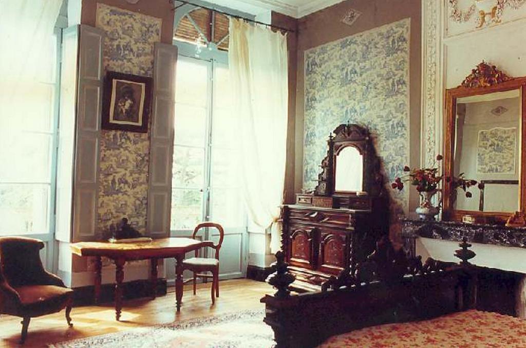 Chambres D'Hotes Du Chateau De Saint Sulpice La Sauvetat-sur-Lède Zimmer foto